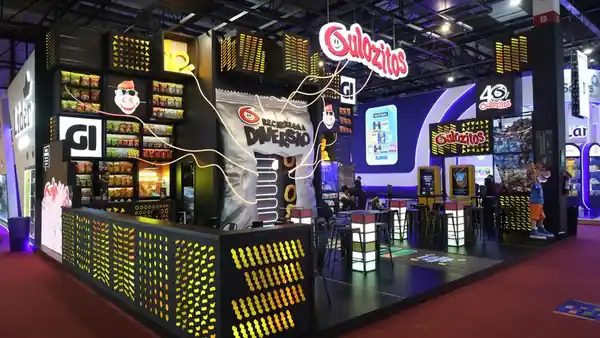 Estande da Gulozitos na APAS Show 2026, premiado como melhor estande sustentável